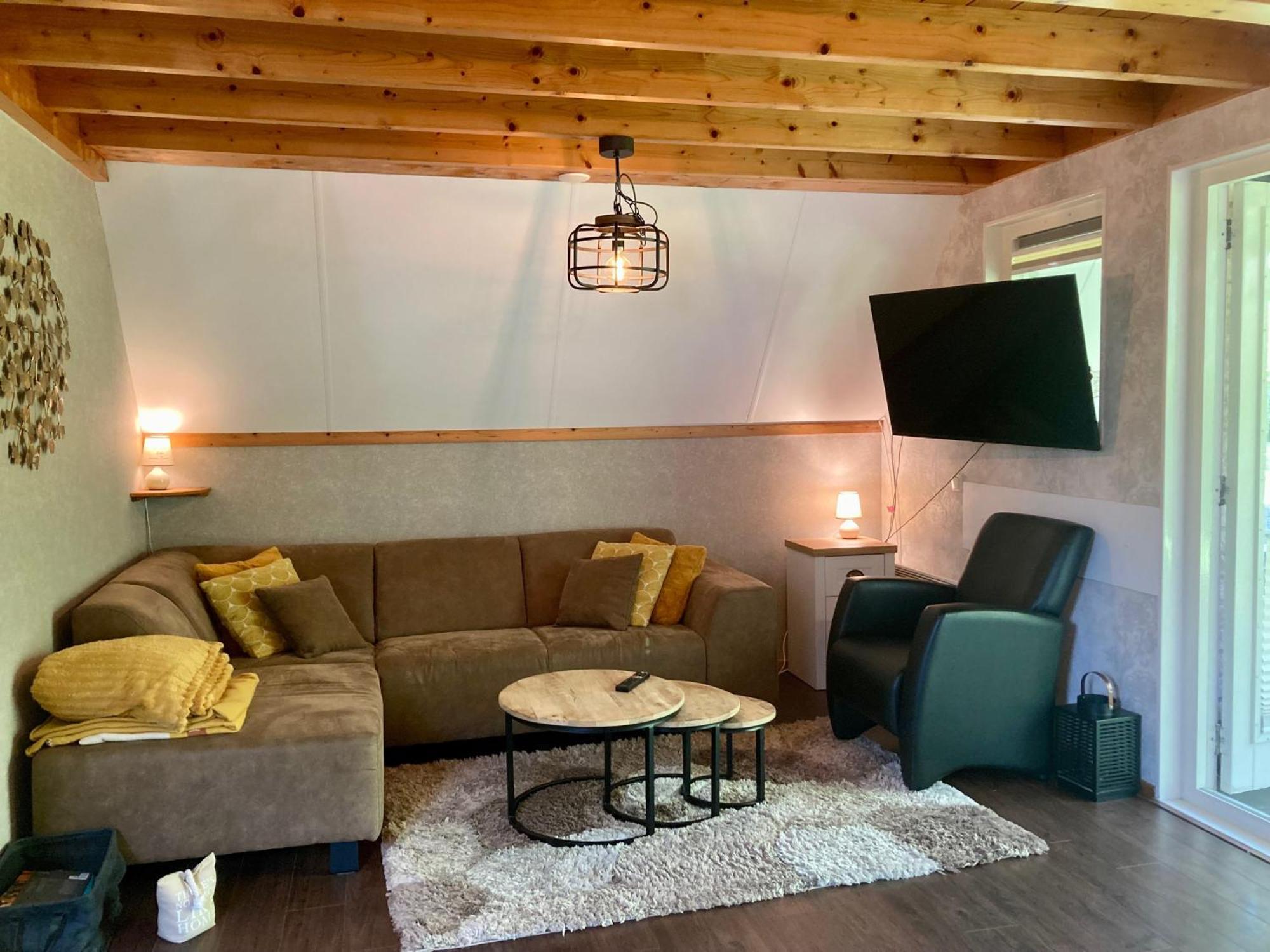 De Druif 6 Pers Holiday Home Close To The National Park Lauwersmeer Anjum Dış mekan fotoğraf